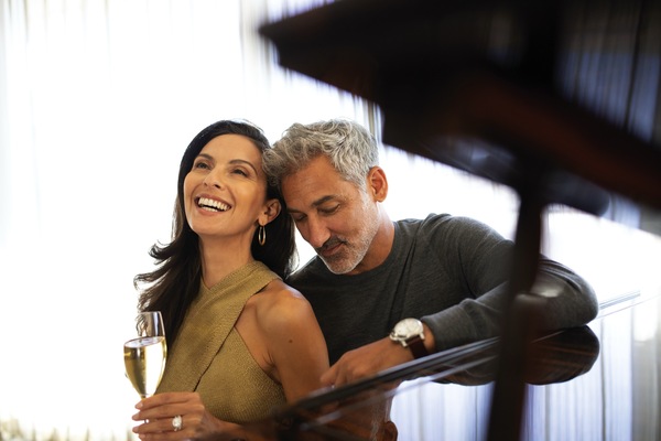 RSSC, Lifestyle, Regent Suite Living Room.jpg